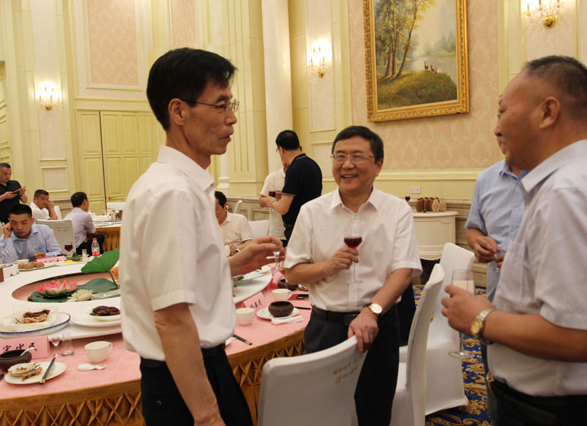 楊安民從業(yè)卅五周年系列報(bào)道--“璀璨卅五年，榮耀共分享”紀(jì)念晚宴